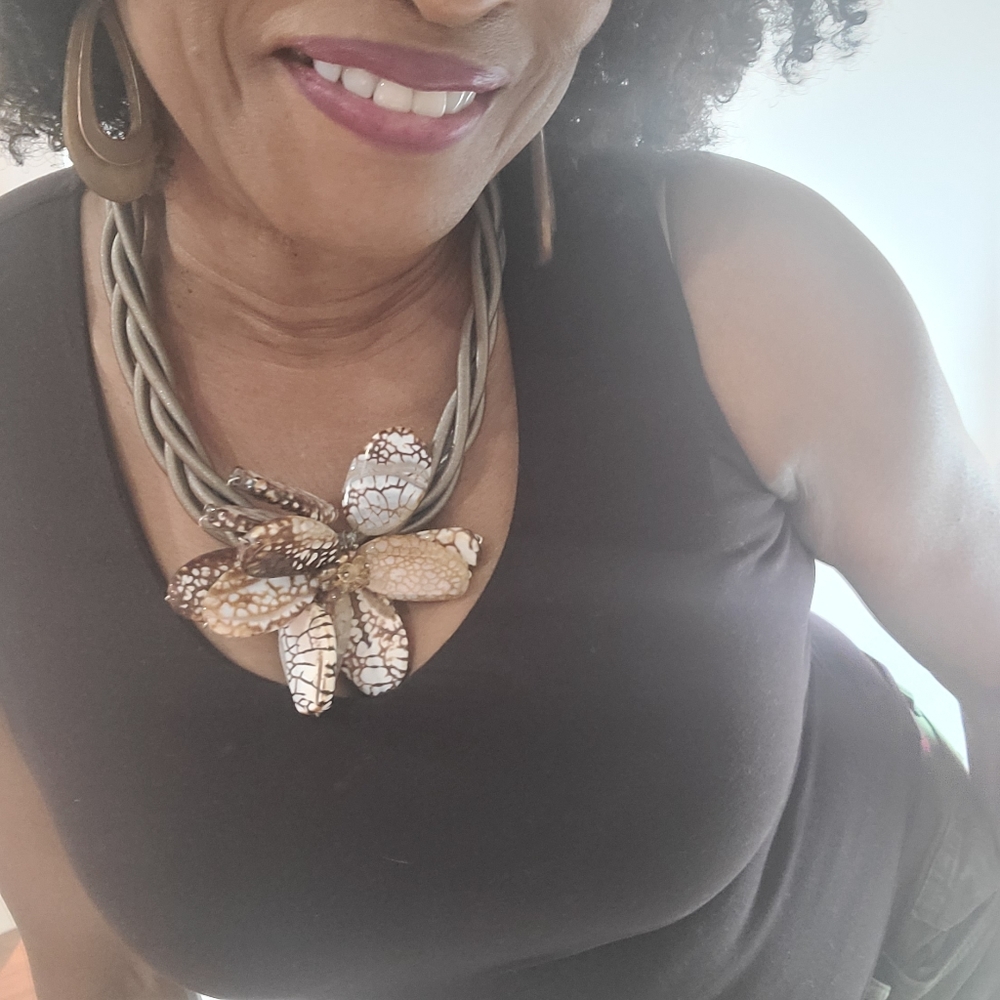 Custom statement necklace - Picture 3 of 5